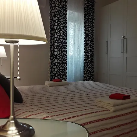 Apartament Casa Grazia-near Smn Station